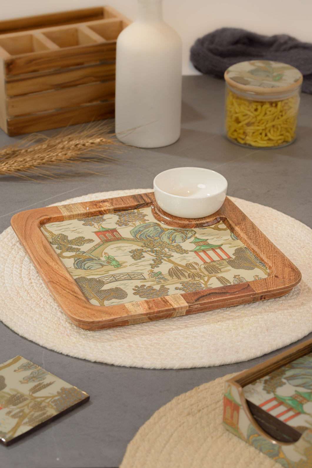 Chinoiserie - Chip & dip wooden platter